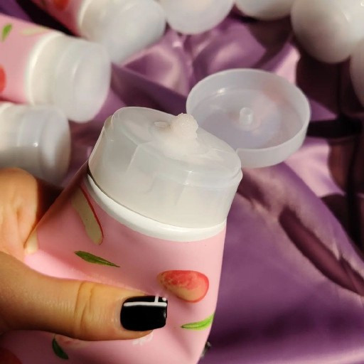 قیمت خرید نمک بدن هلویی بیوآکوا BIOAQUA