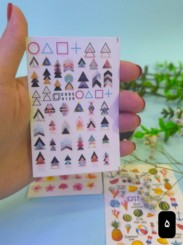 خرید استیکر ناخن مدل هندسی