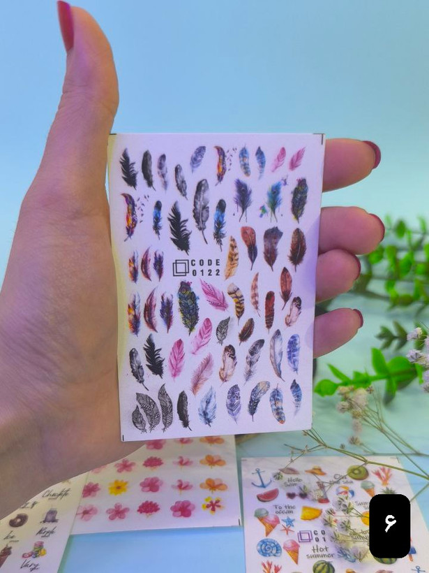 قیمت خرید استیکر ناخن مدل پر های متنوع