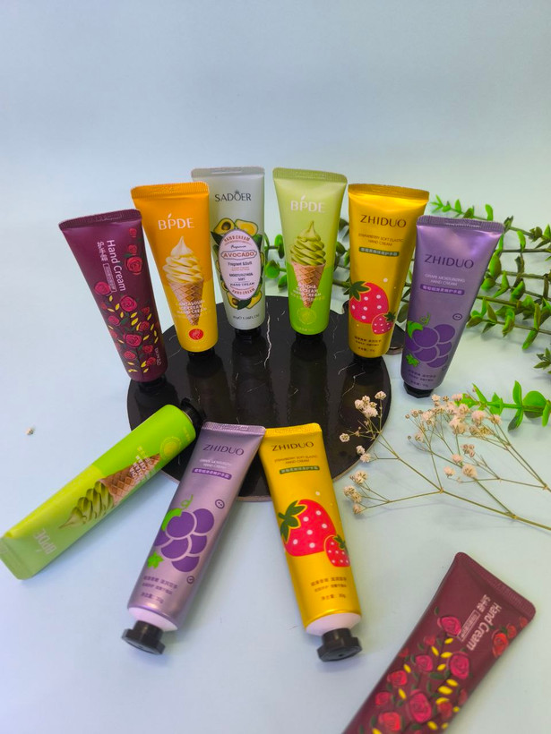 بهترین محصولات کیفی کوچک که جای کمی میگیره این کرم دسته