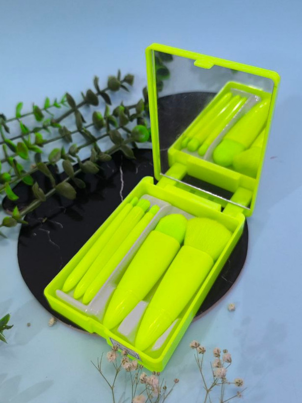 ست براش های باکیفیت و قیمت در سایت گالری دریا با رنگهای متنوع جعبه دار ۵ عددی مستطیلی