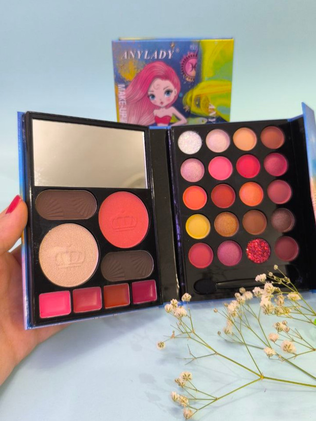 خرید سایه مسافرتی به همراه کانتور هایلایت رژلب و رژگونه باکیفیت تضمینی