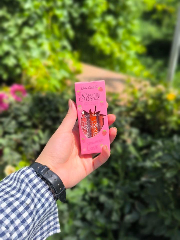 خرید رژ سه عددی باکیفیت بالا بدونه پوسته پوسته کردن لب کالر کاستل