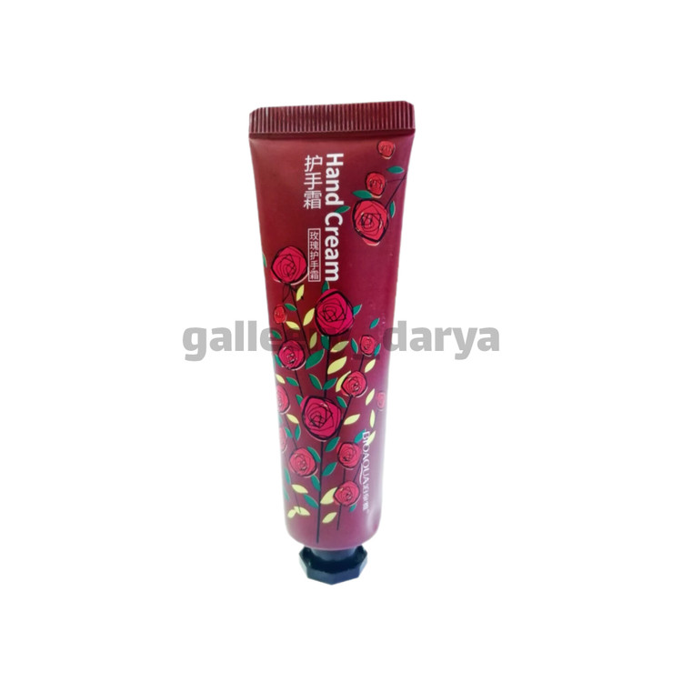 خرید کرم دست با عصاره گل رز برند بیوآکوا BIOAQUA