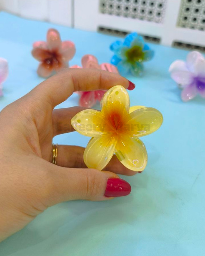 کلیپس پلومریا پینترستی زرد