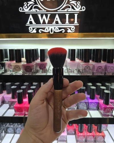 براش رژگونه دسته چوبی جولیوس بیوتی