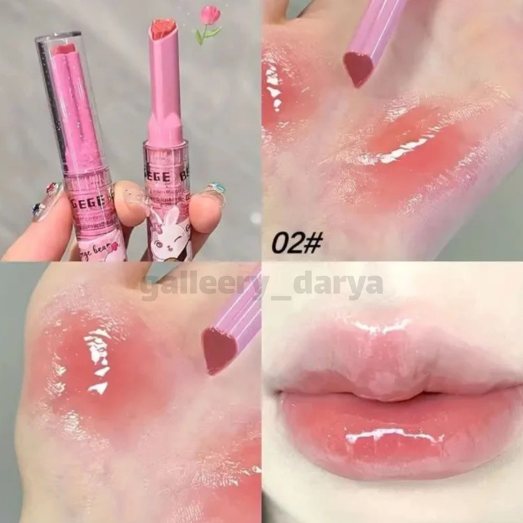 خرید غیرحضوری لیپ پلامپر برند Gege Bear شماره ۰۲ با رنگی ملایم و دخترونه با بافتی نرم و برقی ملایم روی لب در سایت آرایشی گالری دریا